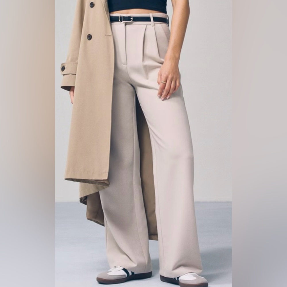 Abercrombie and Fitch Light Beige Wide Leg Tailored Pants